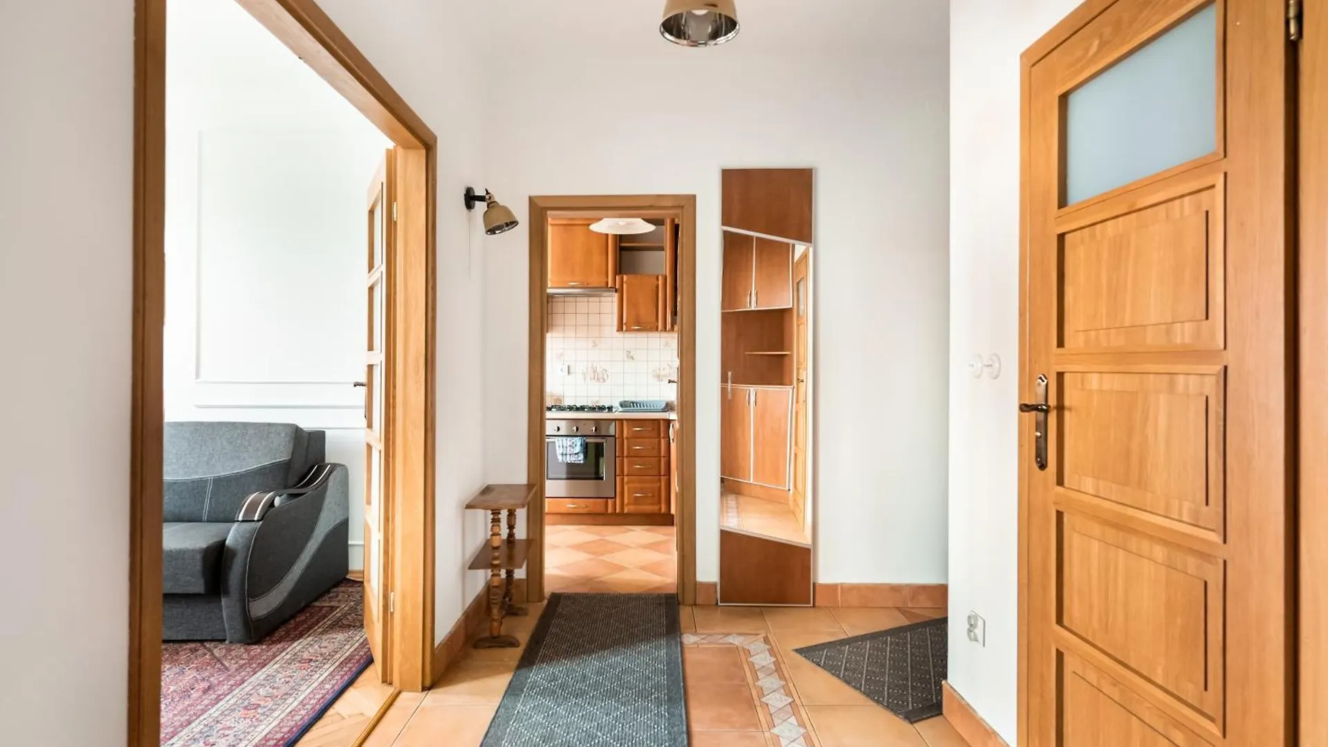 Wilcza City Centre Apartment Warsaw