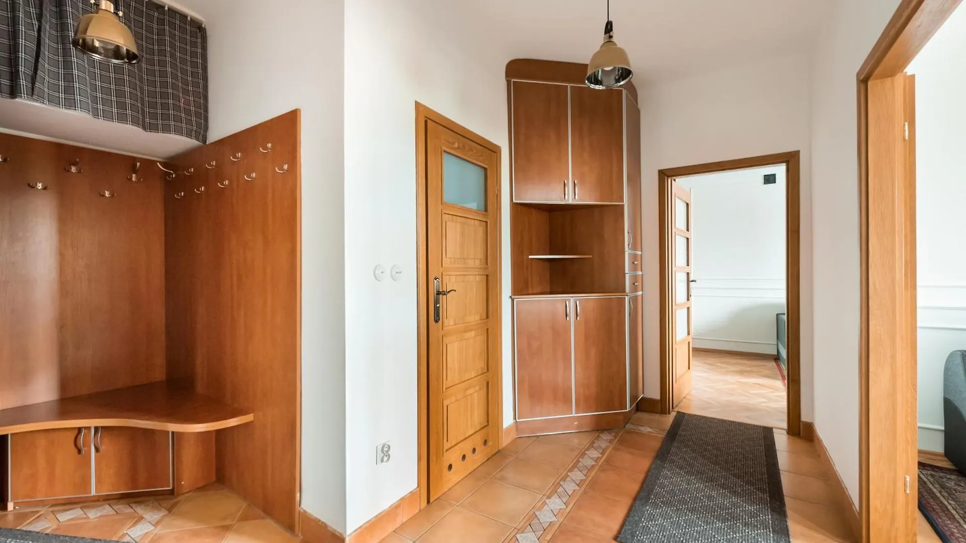 Wilcza City Centre Apartment Warsaw